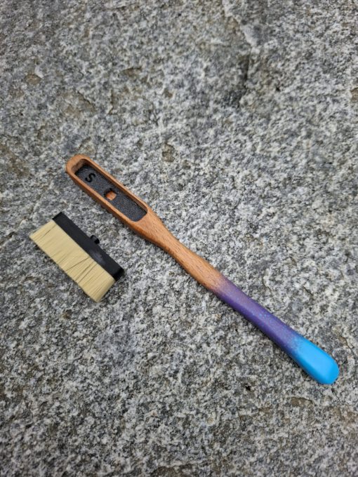 Handmade brush with changeable head - Image 2