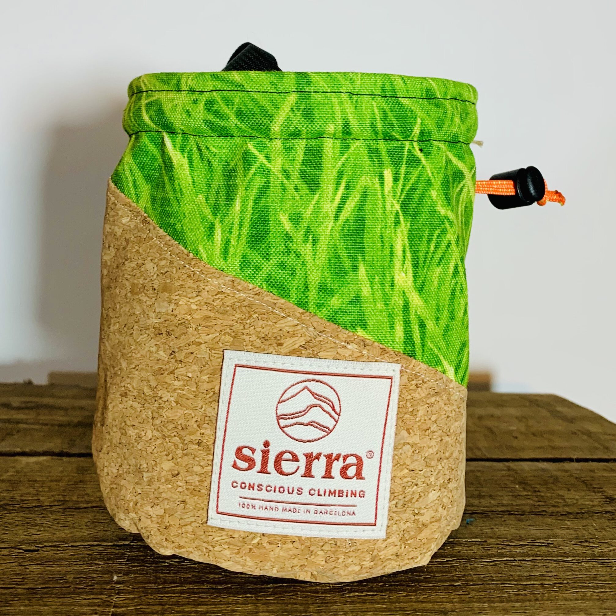 Alternative view of Chalk-Bag Tube Twist Grass